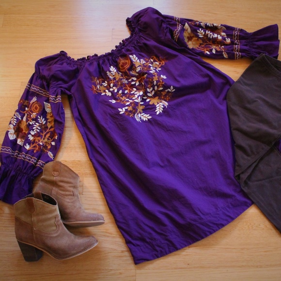 Free People Dresses & Skirts - 💃FREE PEOPLE - Off the Shoulder Embroidered Dress